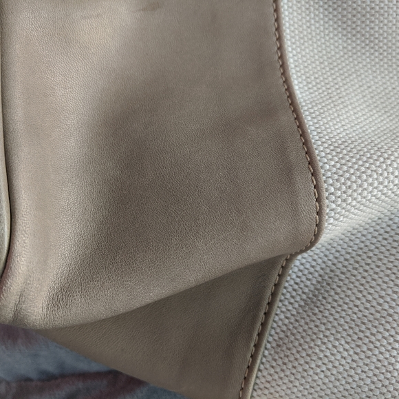 Genuine Dooney & Burke Tote - Picture 14 of 15